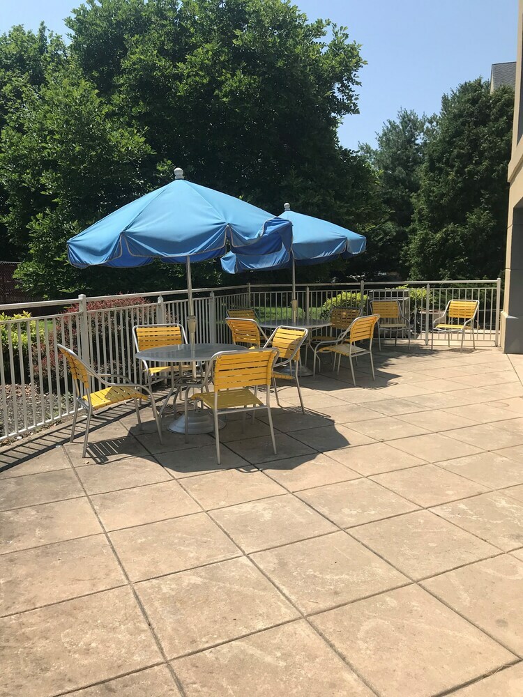 Hotel Baymont By Wyndham Chambersburg