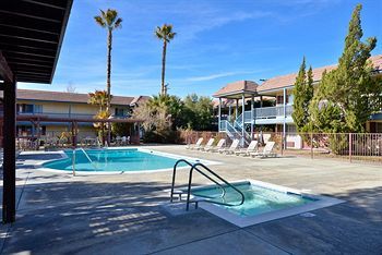 Hotel Americas Best Value Inn & Suites - Lancaster