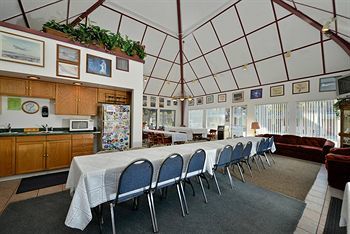 Hotel Americas Best Value Inn & Suites - Lancaster
