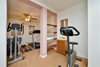 Hotel Americas Best Value Inn & Suites - Lancaster