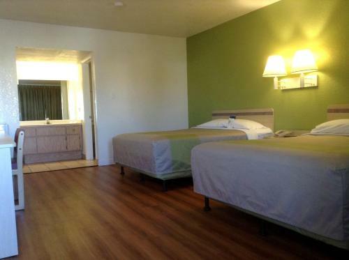 Motel 6 Hemet