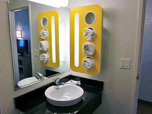 Motel 6 Del Rio