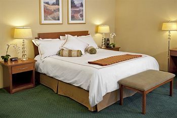 Hotel Hallmark Inn