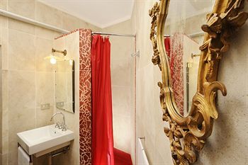 Albergue Casa Howard Residenza D`epoca (florence)