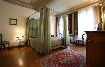 Bed & Breakfast In Piazza Della Signoria - Residenza D'epoca