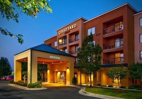 Hotel Courtyard Beckley