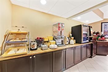 Hotel Days Inn And Suites Desoto