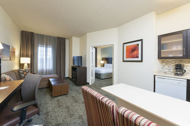 Hotel Staybridge Suites Chicago-oakbrook Terrace