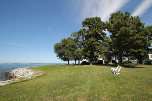 Bed & Breakfast Wades Point Inn On The Bay