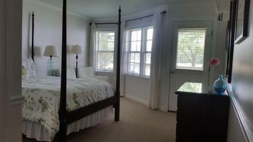 Bed & Breakfast Wades Point Inn On The Bay