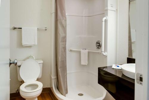 Motel 6 Kansas City Southwest - Lenexa
