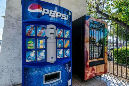 Motel 6 Redlands
