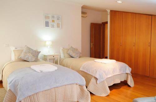 Cruz Apartments