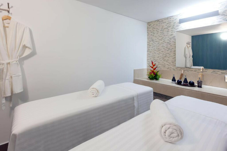Hotel Holiday Inn Express Cartagena Bocagrande