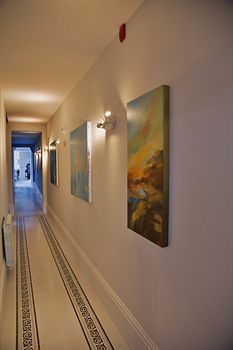 Hostal Yours Guesthouse Porto