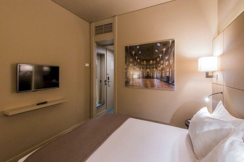 Hotel Dom Henrique - Downtown