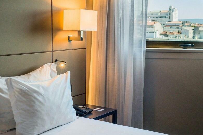 Hotel Dom Henrique - Downtown