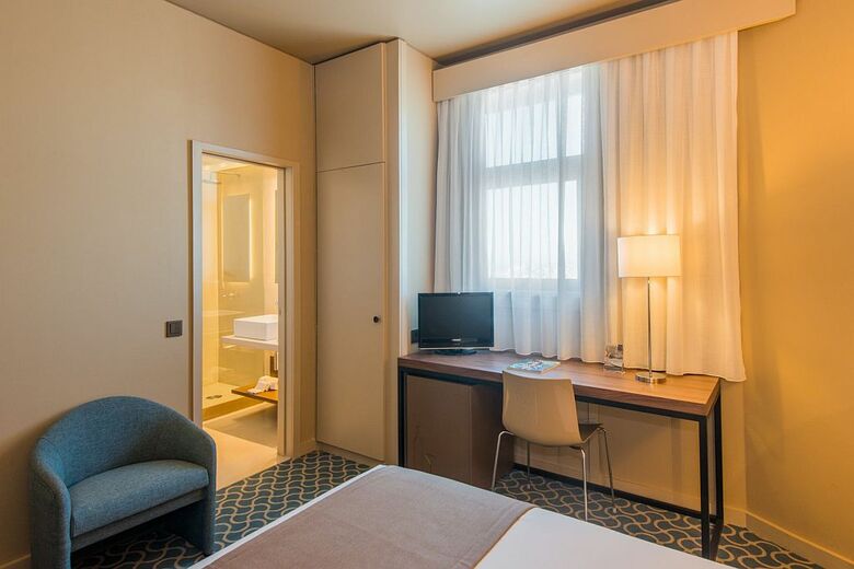Hotel Dom Henrique - Downtown