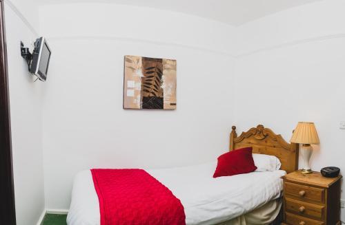 Hostal Yenton Hotel