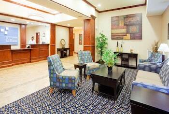 Holiday Inn Express Hotel & Suites Mount Airy