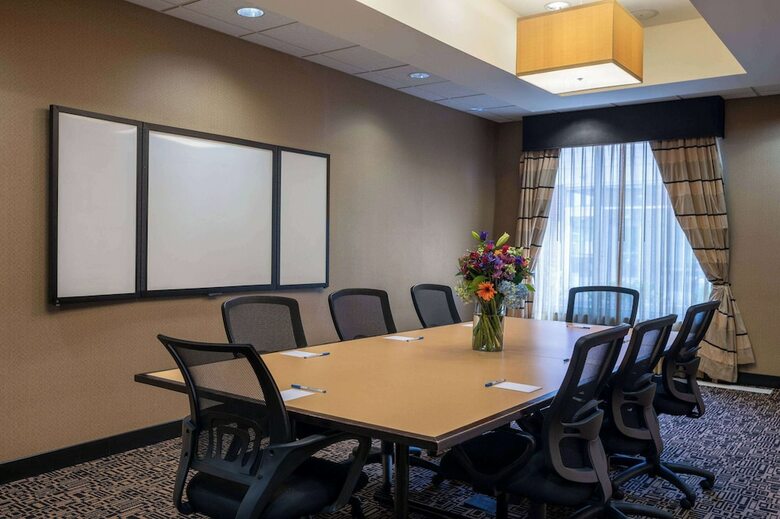 Hotel Cambria Suites Noblesville - Indianapolis