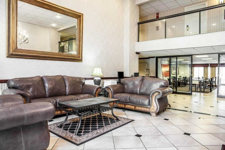 Hotel Comfort Inn