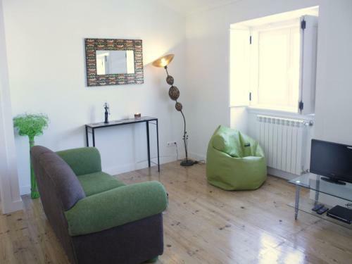 Traveling To Lisbon Chiado Apartments