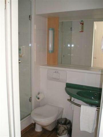 Ibis Hotel Berlin Airport Tegel