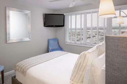 Bed & Breakfast Inn At Harbor Hill Marina
