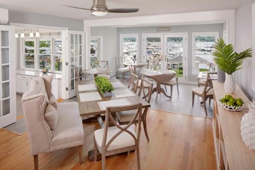 Bed & Breakfast Inn At Harbor Hill Marina