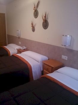 Hostal Pensi�n Santa Clara