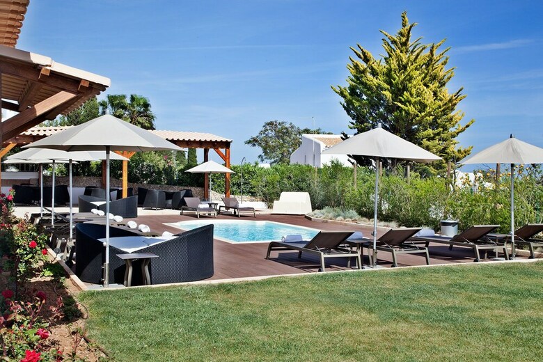 S�o Rafael Villas, Apartments & Guesthouse