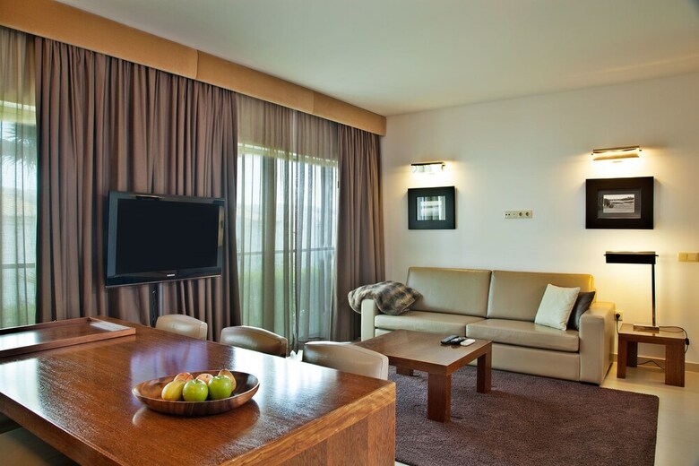 S�o Rafael Villas, Apartments & Guesthouse