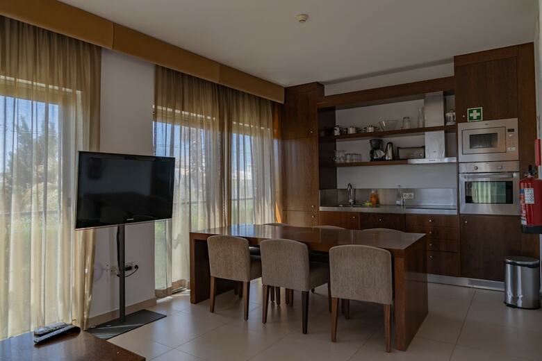 S�o Rafael Villas, Apartments & Guesthouse