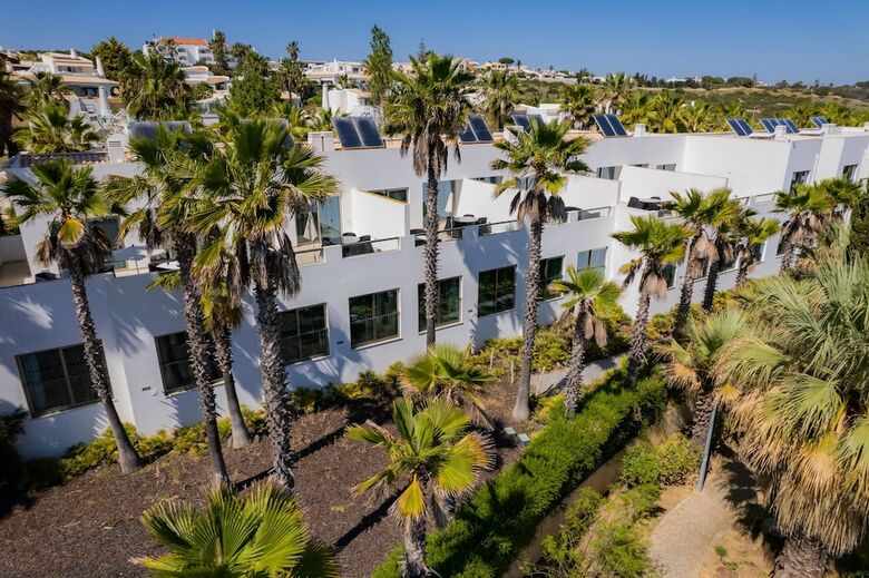 S�o Rafael Villas, Apartments & Guesthouse