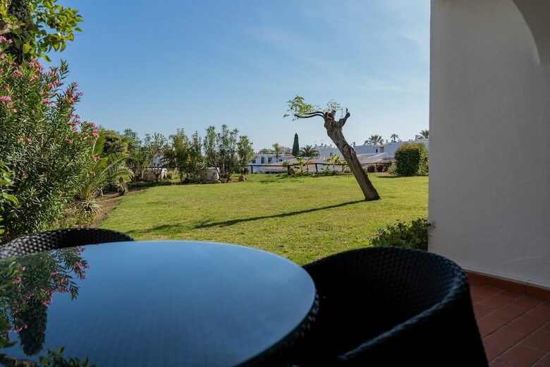 S�o Rafael Villas, Apartments & Guesthouse