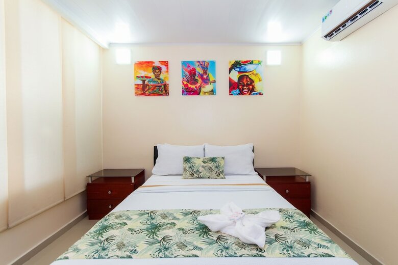 Hotel Marina Suites