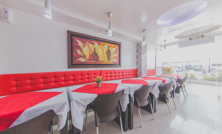Hotel Marina Suites