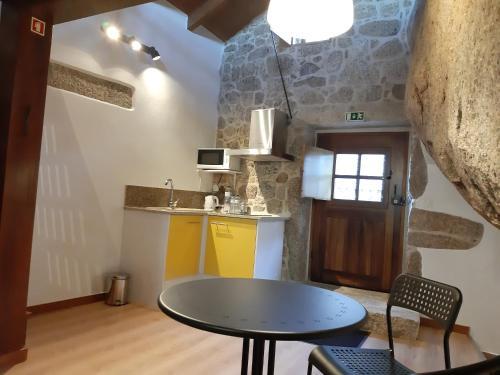 Hostal Taverna Lusitana