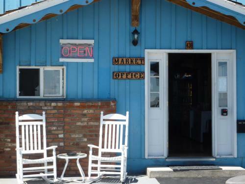 Sugarloaf Mountain Motel