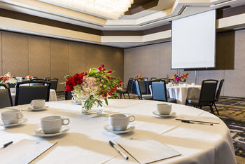 Hotel South Shore Harbour Resort And Conference Center