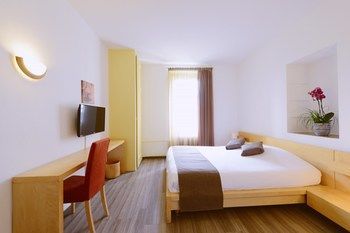 Hotel Du Marche