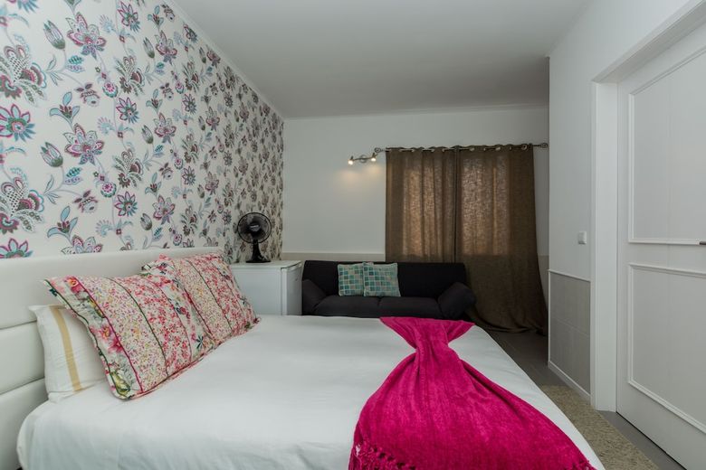 Hostal Vintage Place - Azorean Guest House