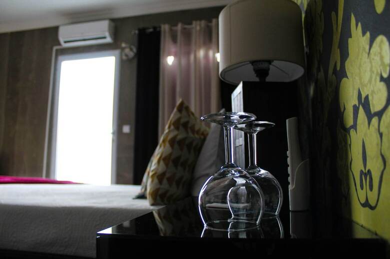 Hostal Vintage Place - Azorean Guest House