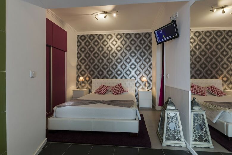 Hostal Vintage Place - Azorean Guest House