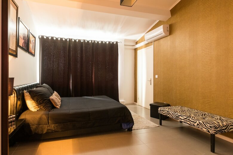 Hostal Vintage Place - Azorean Guest House