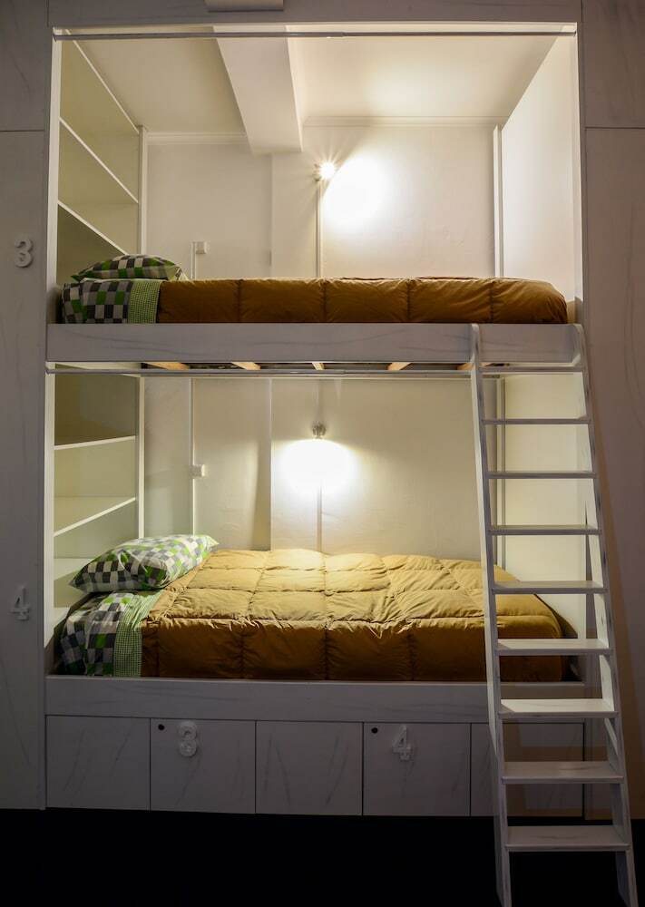 Hostal Vintage Place - Azorean Guest House