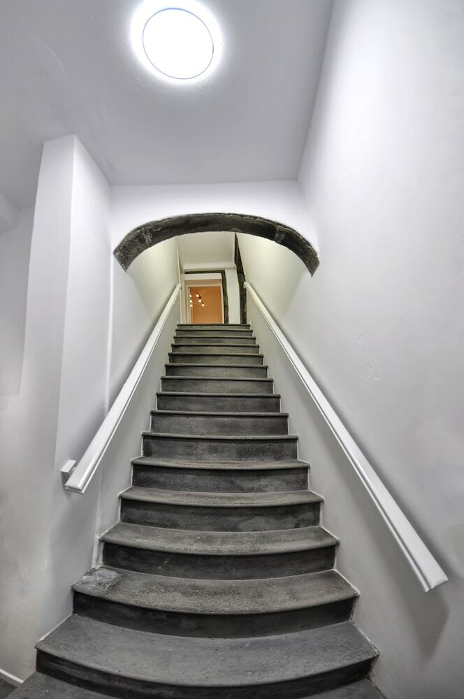 Hostal Vintage Place - Azorean Guest House