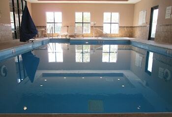 Holiday Inn Express Hotels Cloverdale (greencastle)