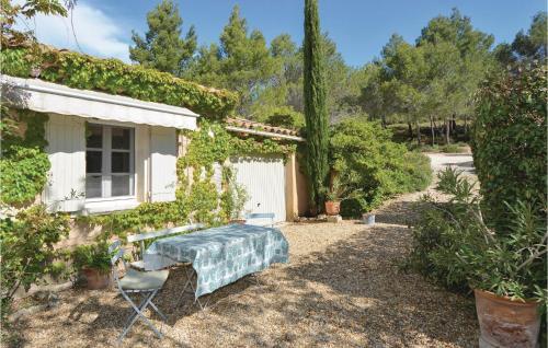 Holiday Home Mas La Hulotte N-870